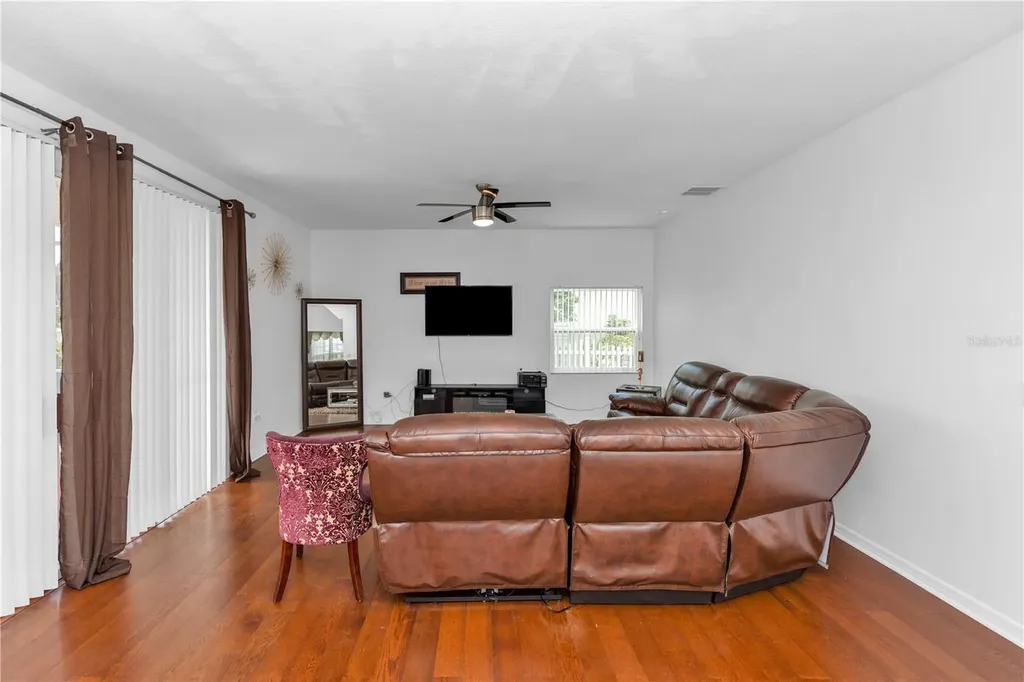 219 Strathmore Circle Kissimmee FL 34744