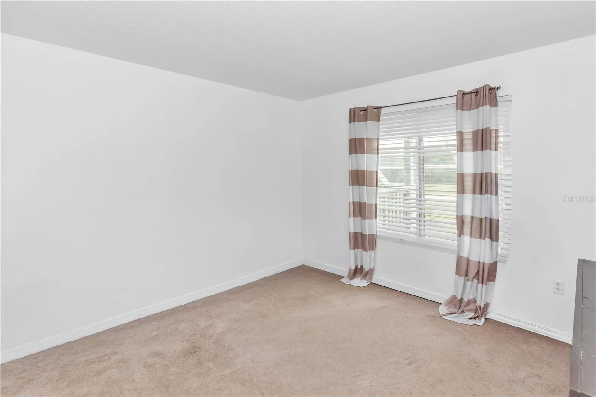 219 Strathmore Circle Kissimmee FL 34744
