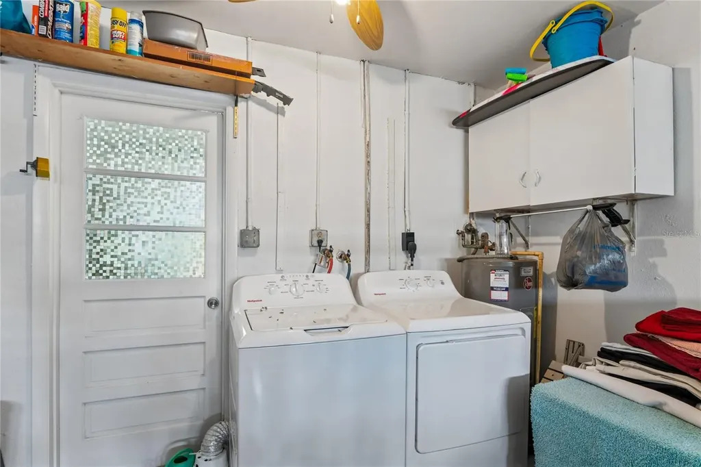 10407 Larchmont Place N Pinellas Park FL 33782