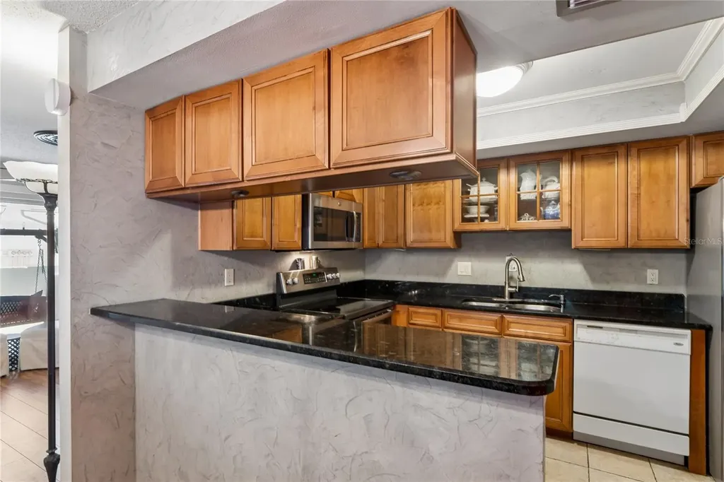 10407 Larchmont Place N Pinellas Park FL 33782