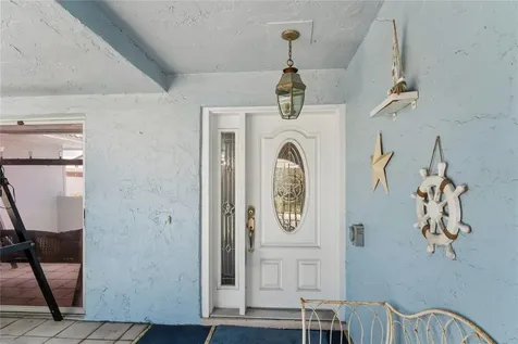10407 Larchmont Place N Pinellas Park FL 33782