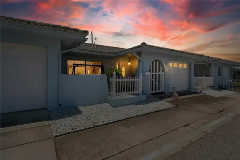 10407 Larchmont Place N Pinellas Park FL 33782