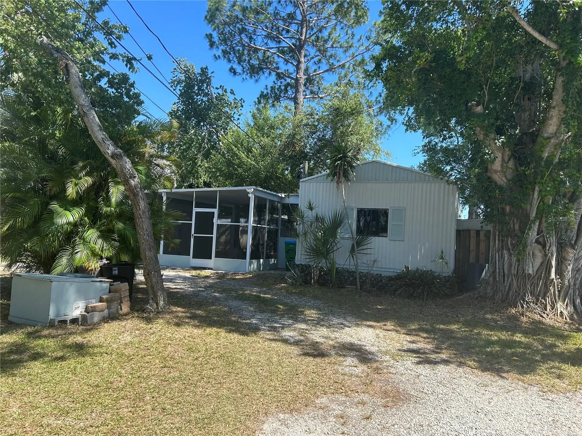 6720 69th Avenue N Pinellas Park FL 33781