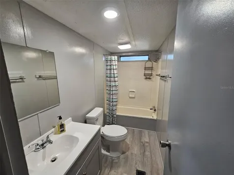 6720 69th Avenue N Pinellas Park FL 33781