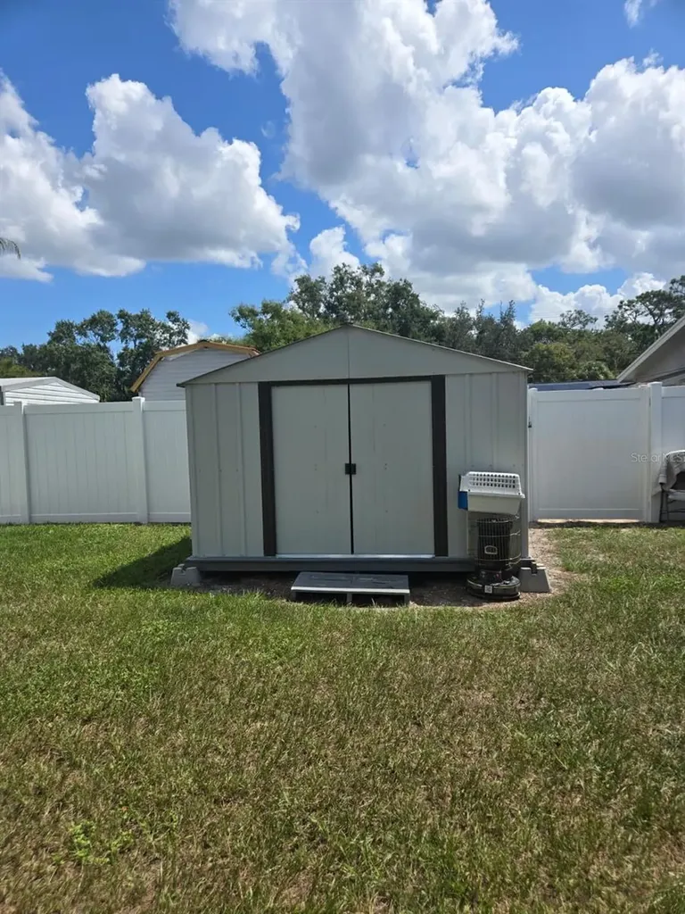 104 W Brentridge Drive Brandon FL 33511