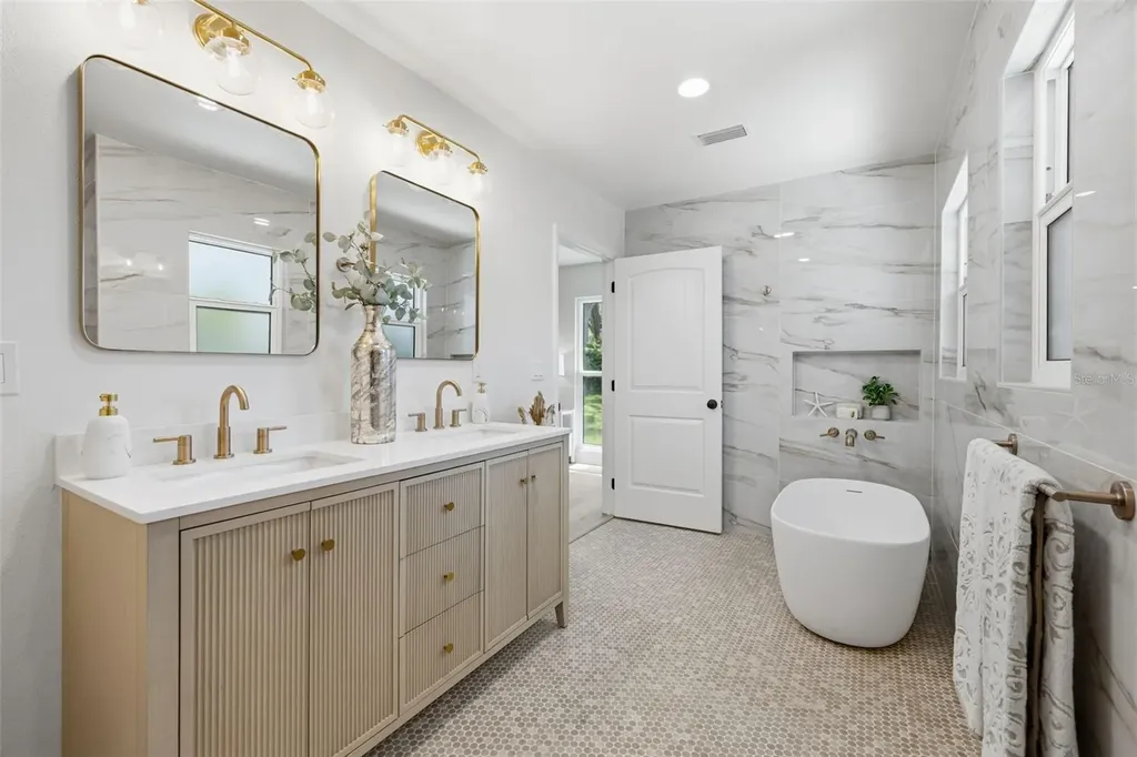 2310 Harrison Drive Dunedin FL 34698