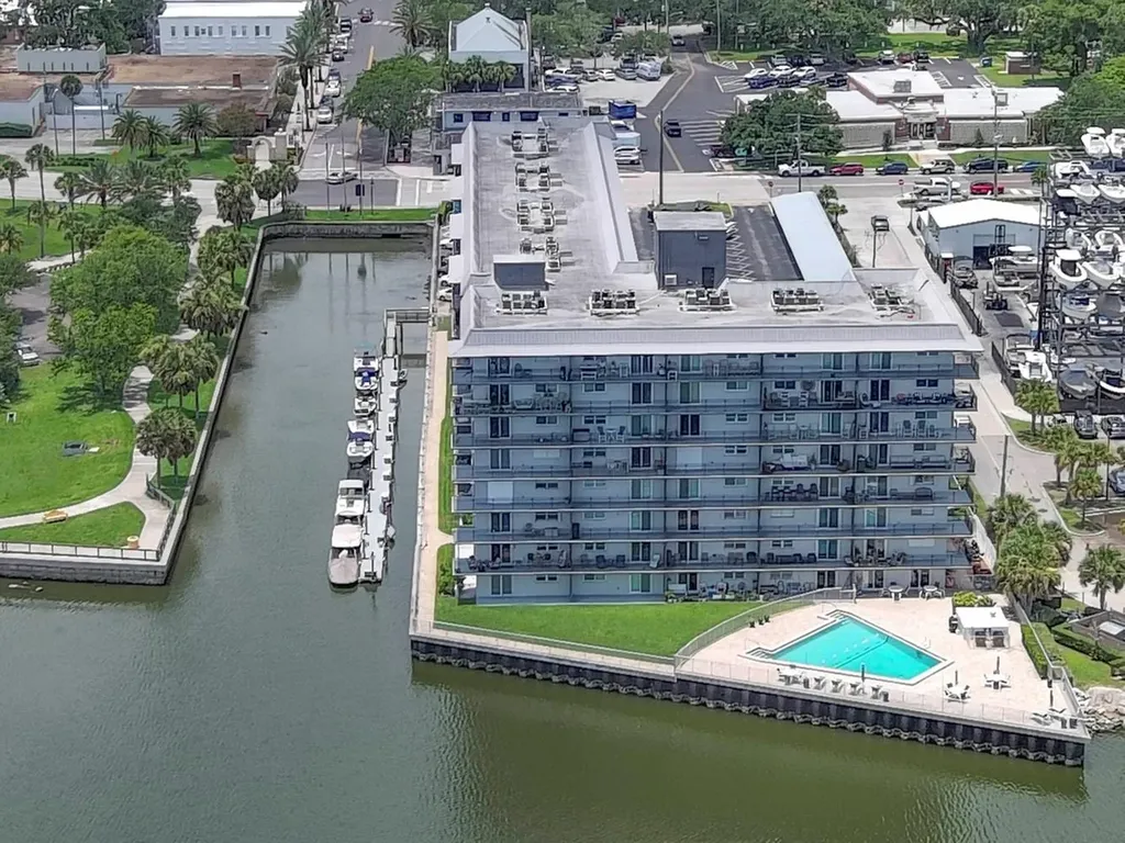 101 N Riverside Drive New Smyrna Beach FL 32168