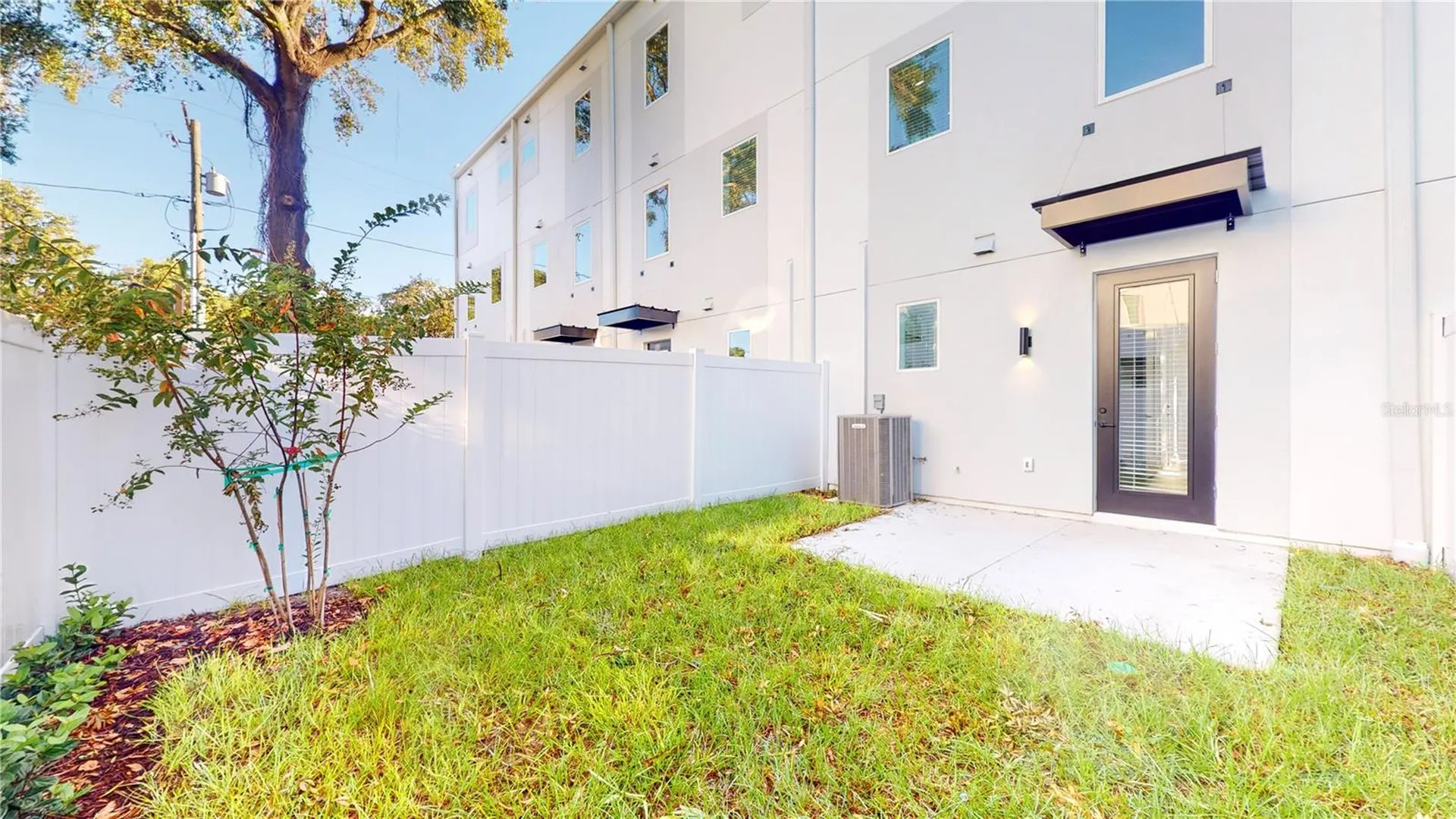 1520 N Pierce Street Tampa FL 33602