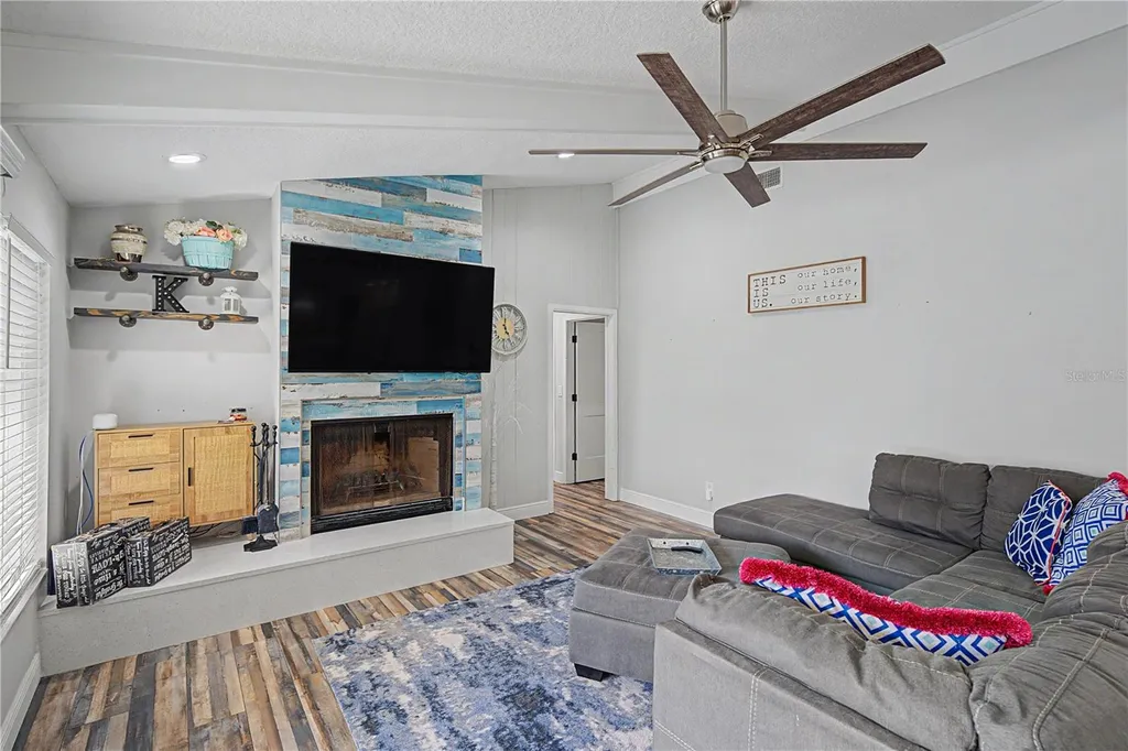 2717 Redford Court E Clearwater FL 33761