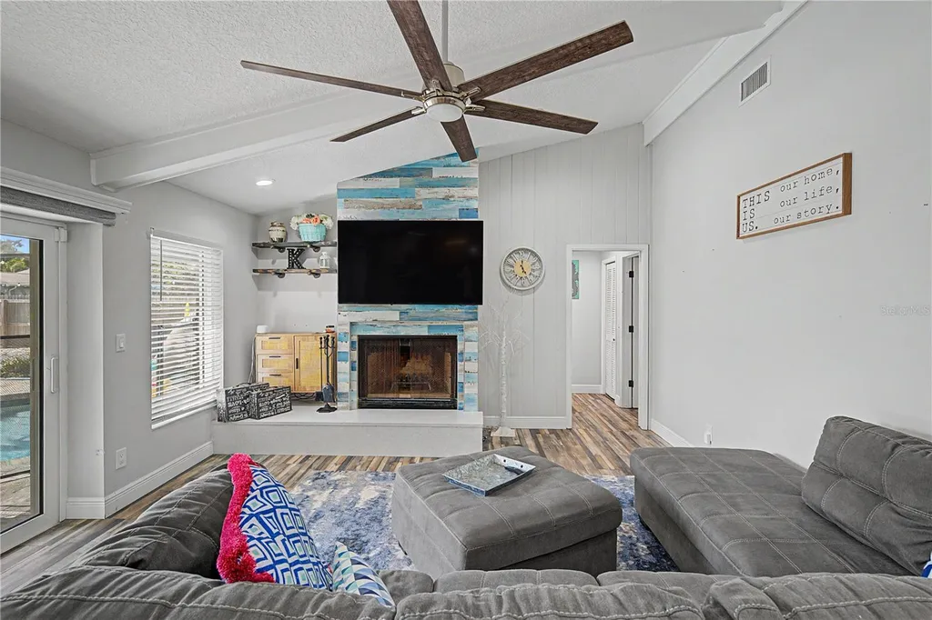 2717 Redford Court E Clearwater FL 33761