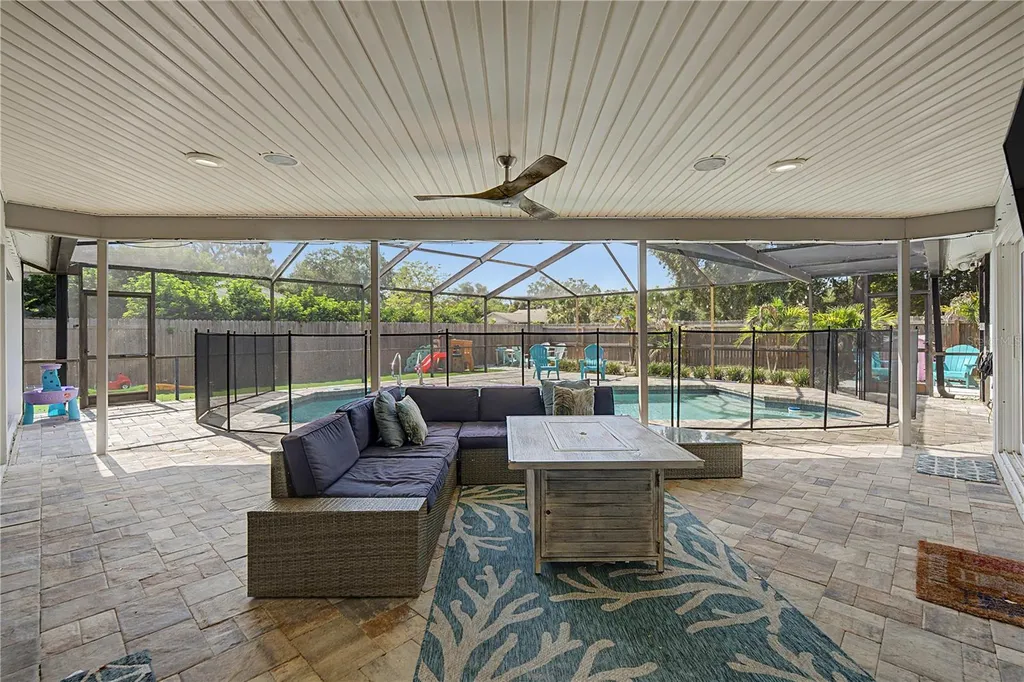 2717 Redford Court E Clearwater FL 33761