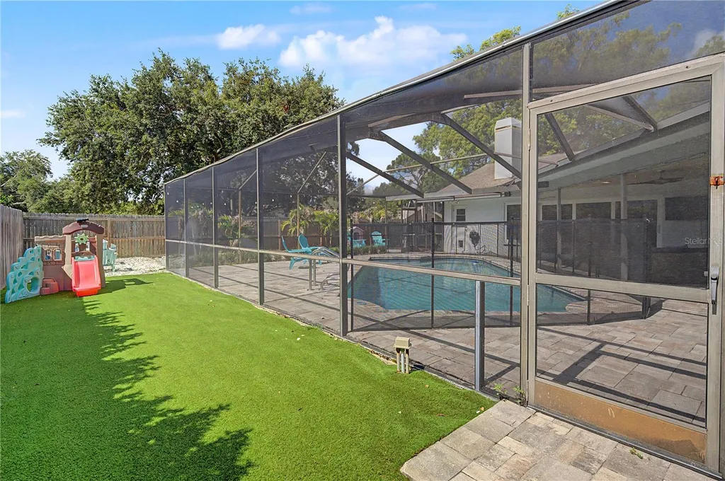 2717 Redford Court E Clearwater FL 33761