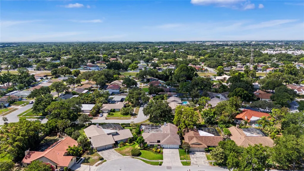 2717 Redford Court E Clearwater FL 33761
