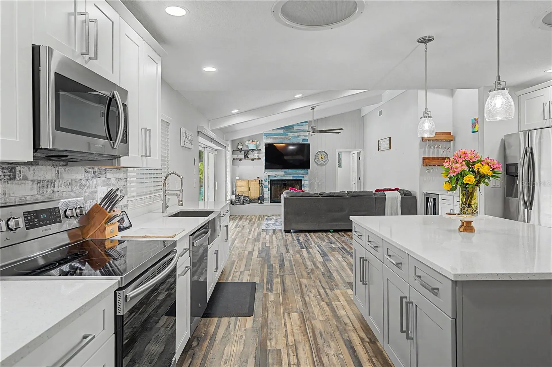 2717 Redford Court E Clearwater FL 33761
