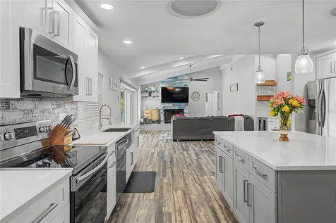 2717 Redford Court E Clearwater FL 33761