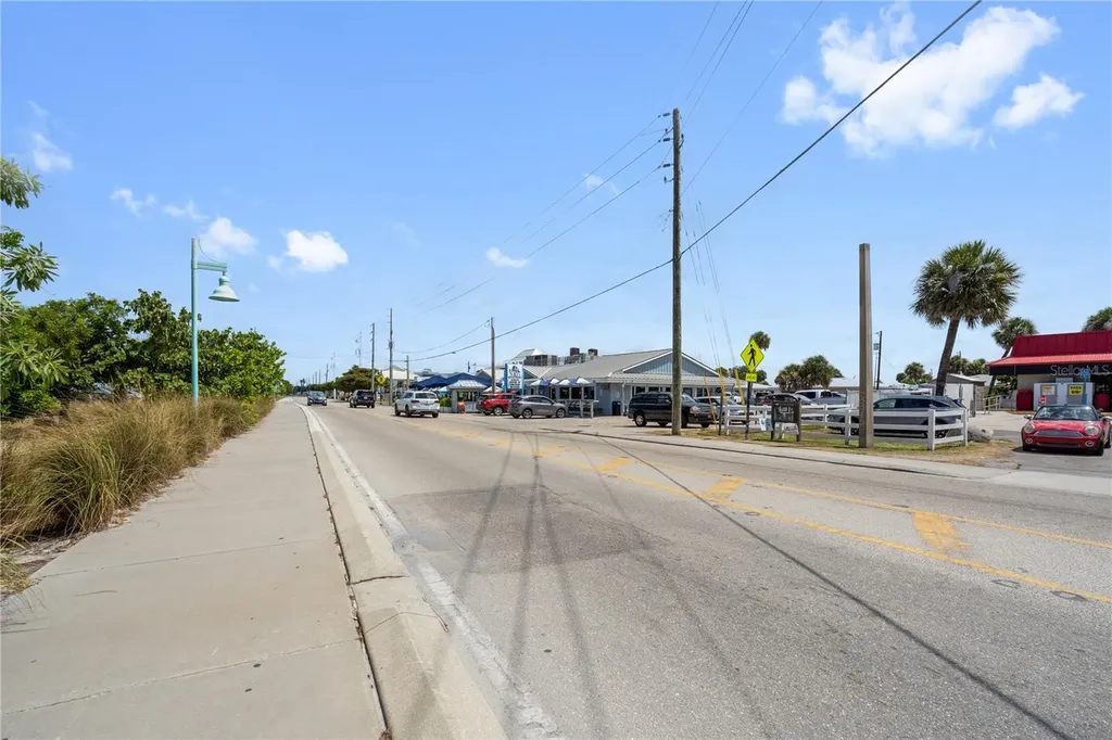 2255 N Beach Road Englewood FL 34223