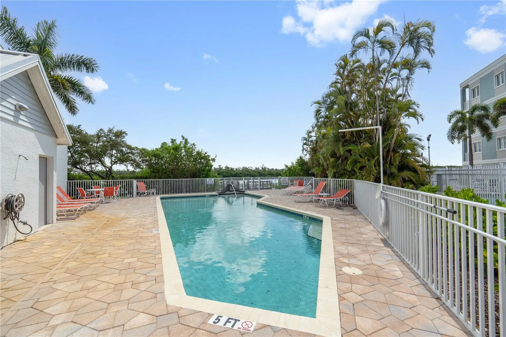 2255 N Beach Road Englewood FL 34223