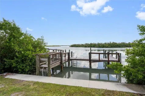 2255 N Beach Road Englewood FL 34223