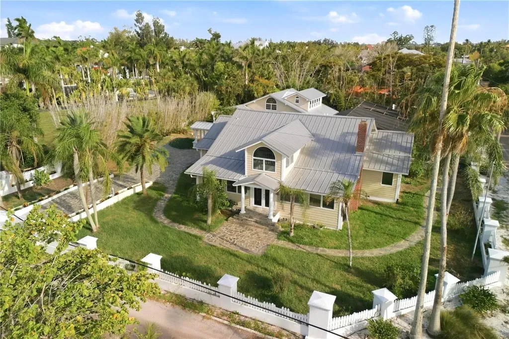 604 Norsota Way Sarasota FL 34242