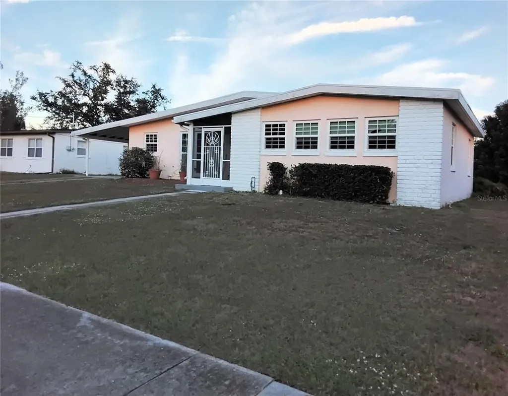 2440 Elkcam Boulevard Port Charlotte FL 33952