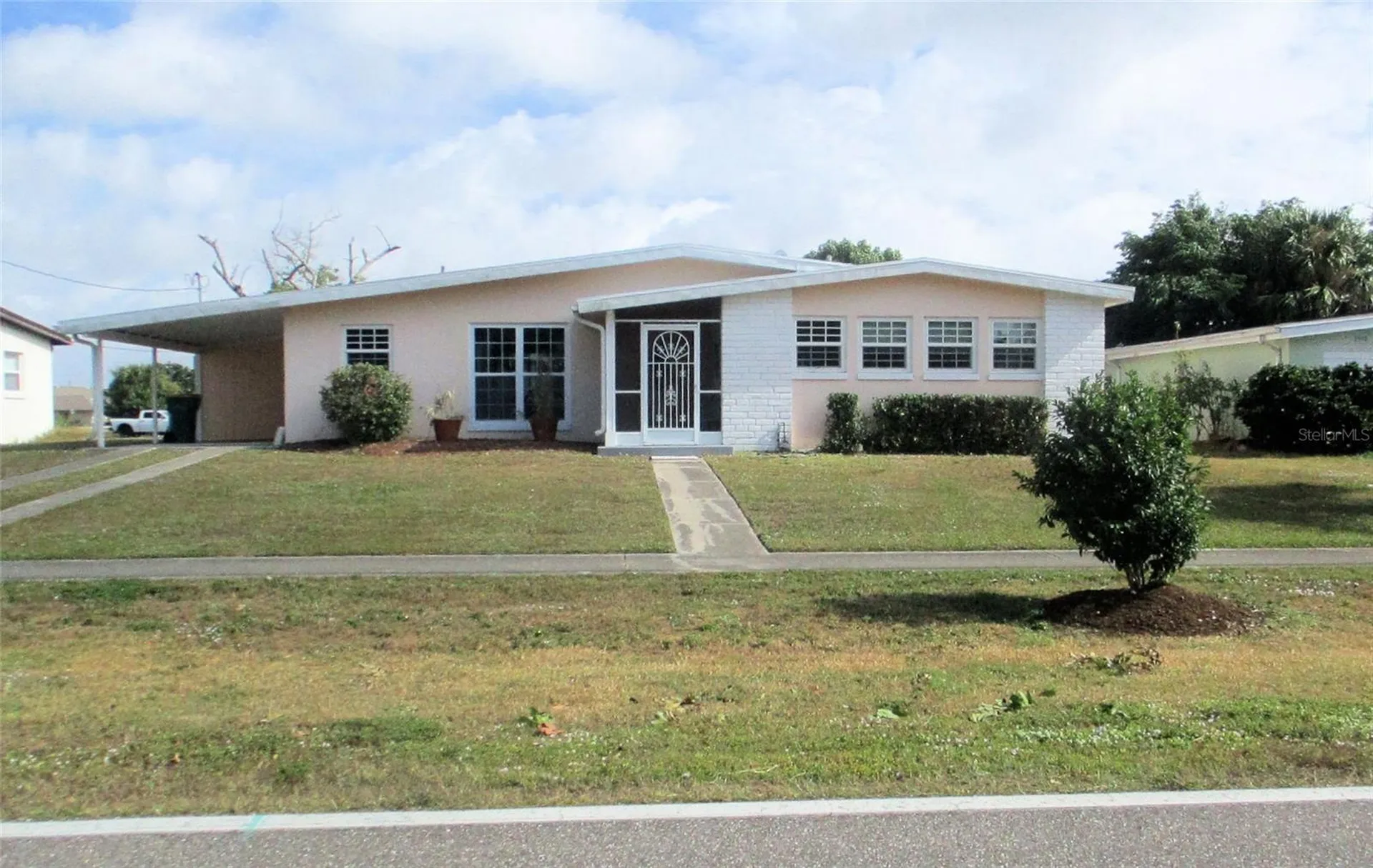 2440 Elkcam Boulevard Port Charlotte FL 33952