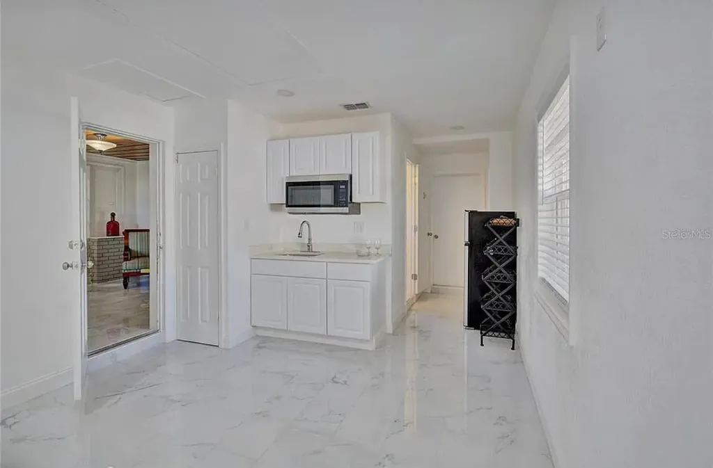 1008 Chester Drive Clearwater FL 33756