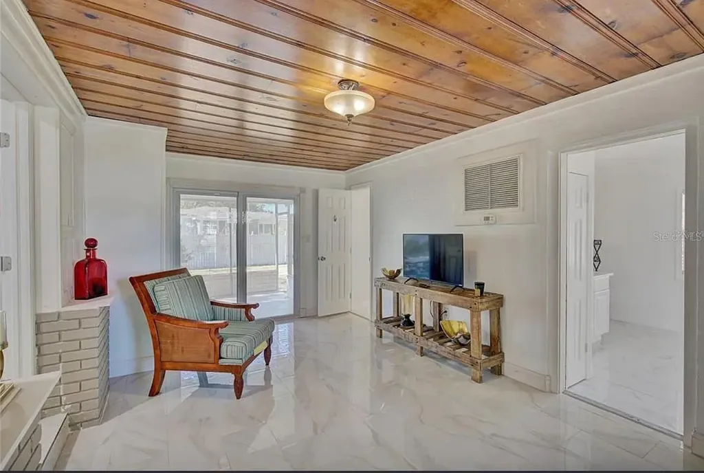 1008 Chester Drive Clearwater FL 33756