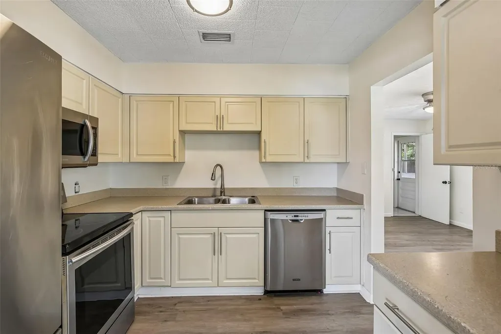 1111 E Okaloosa Avenue Tampa FL 33604