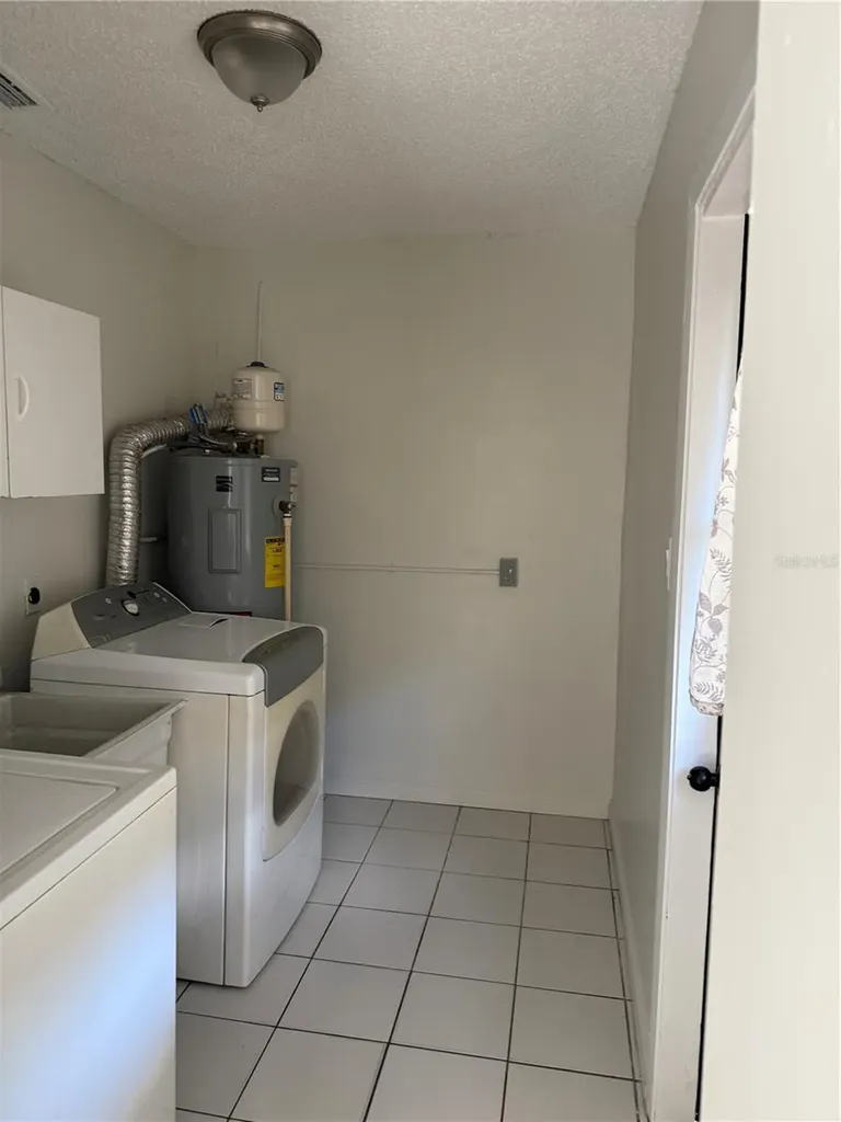 1111 E Okaloosa Avenue Tampa FL 33604