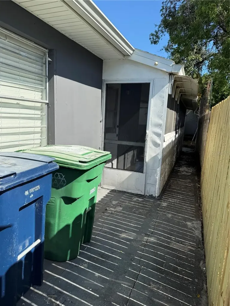 1111 E Okaloosa Avenue Tampa FL 33604