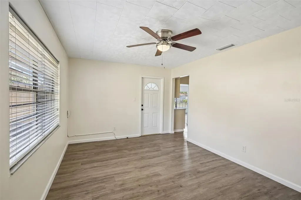 1111 E Okaloosa Avenue Tampa FL 33604