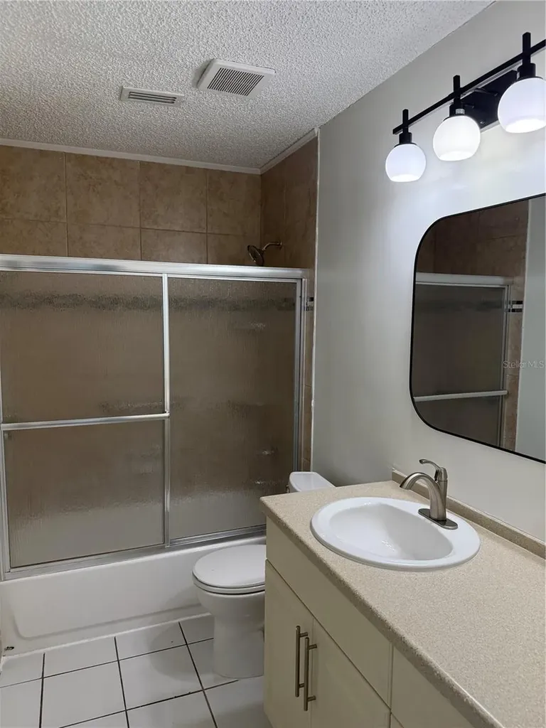 1111 E Okaloosa Avenue Tampa FL 33604