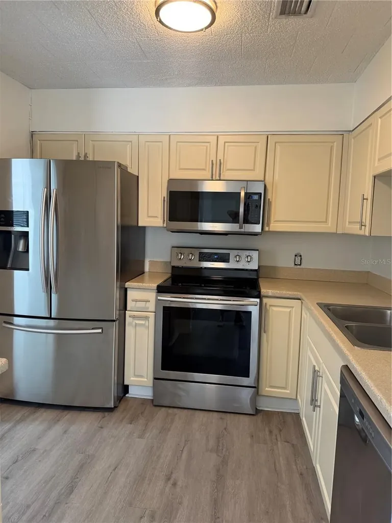 1111 E Okaloosa Avenue Tampa FL 33604