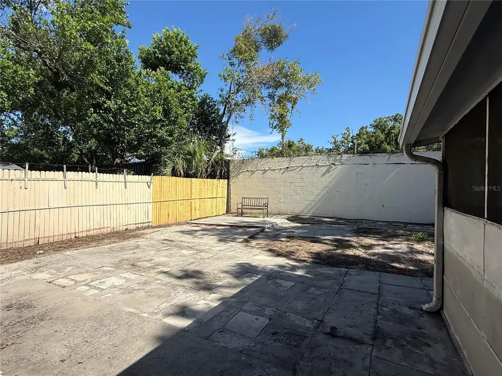 1111 E Okaloosa Avenue Tampa FL 33604