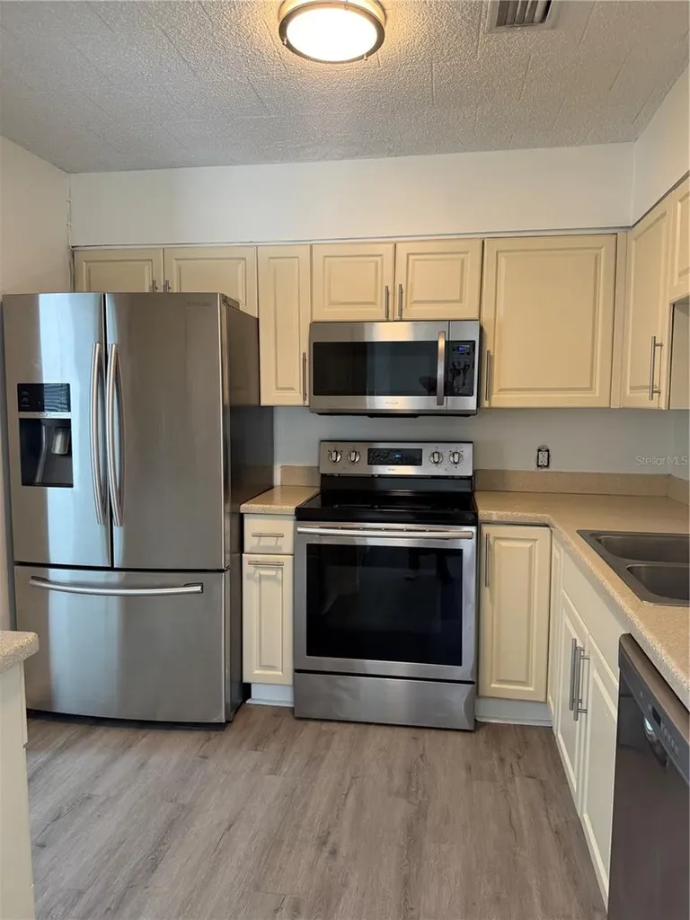 1111 E Okaloosa Avenue Tampa FL 33604