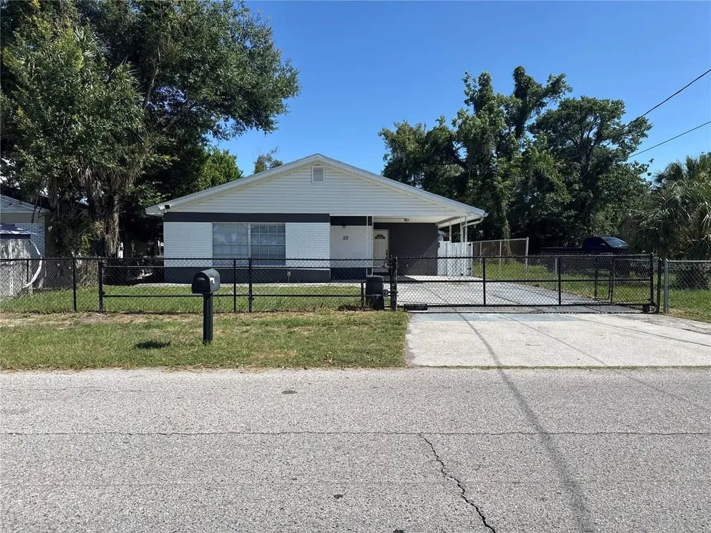 1111 E Okaloosa Avenue Tampa FL 33604