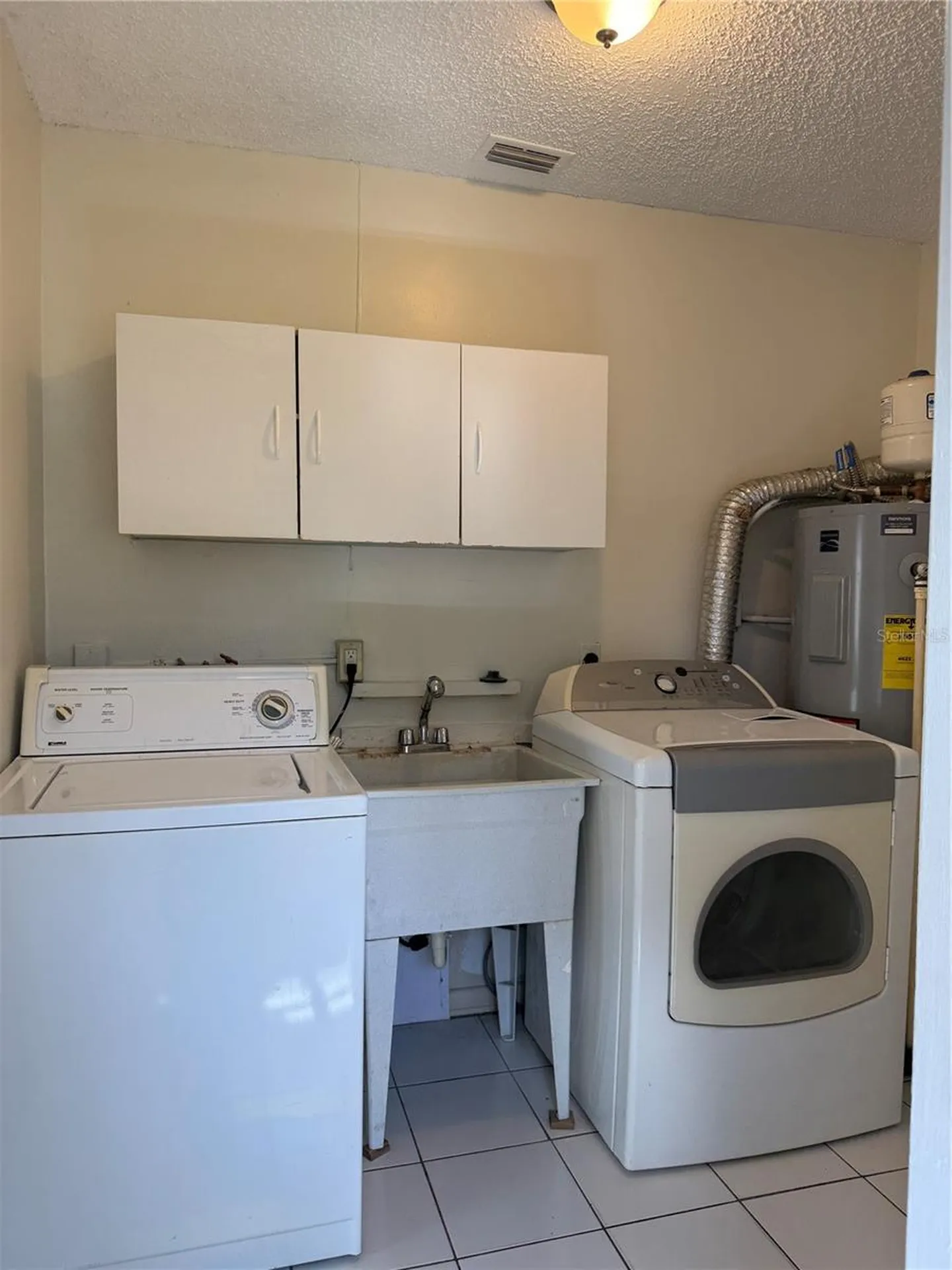 1111 E Okaloosa Avenue Tampa FL 33604