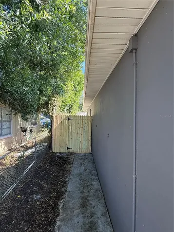 1111 E Okaloosa Avenue Tampa FL 33604