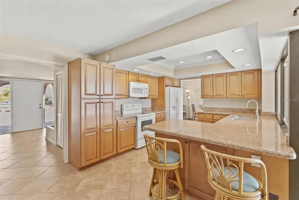 921 Birdie Way Apollo Beach FL 33572