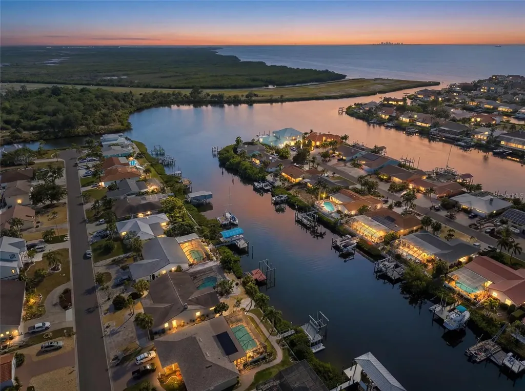 921 Birdie Way Apollo Beach FL 33572