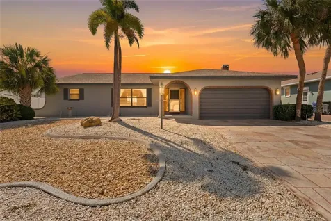 921 Birdie Way Apollo Beach FL 33572