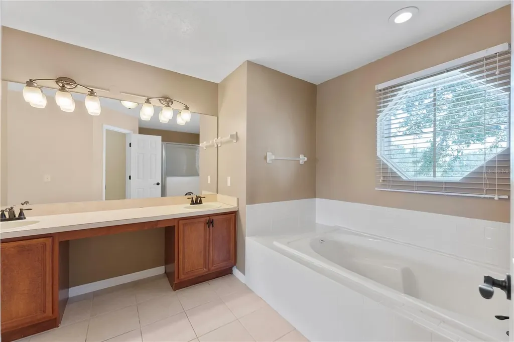 5354 Dahlia Reserve Drive Kissimmee FL 34758