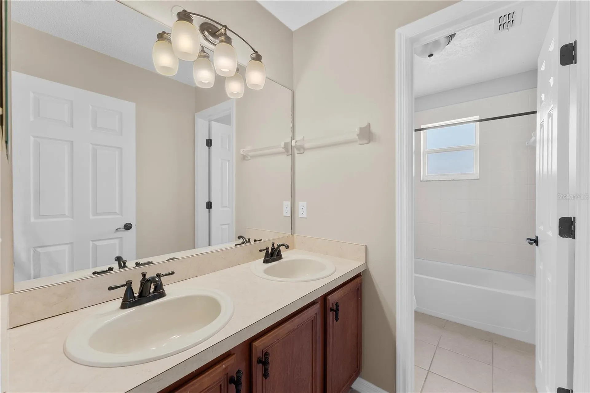 5354 Dahlia Reserve Drive Kissimmee FL 34758