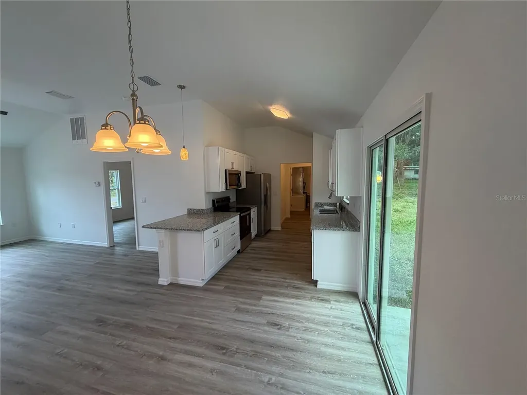 16683 SE 63 Lane Ocklawaha FL 32179