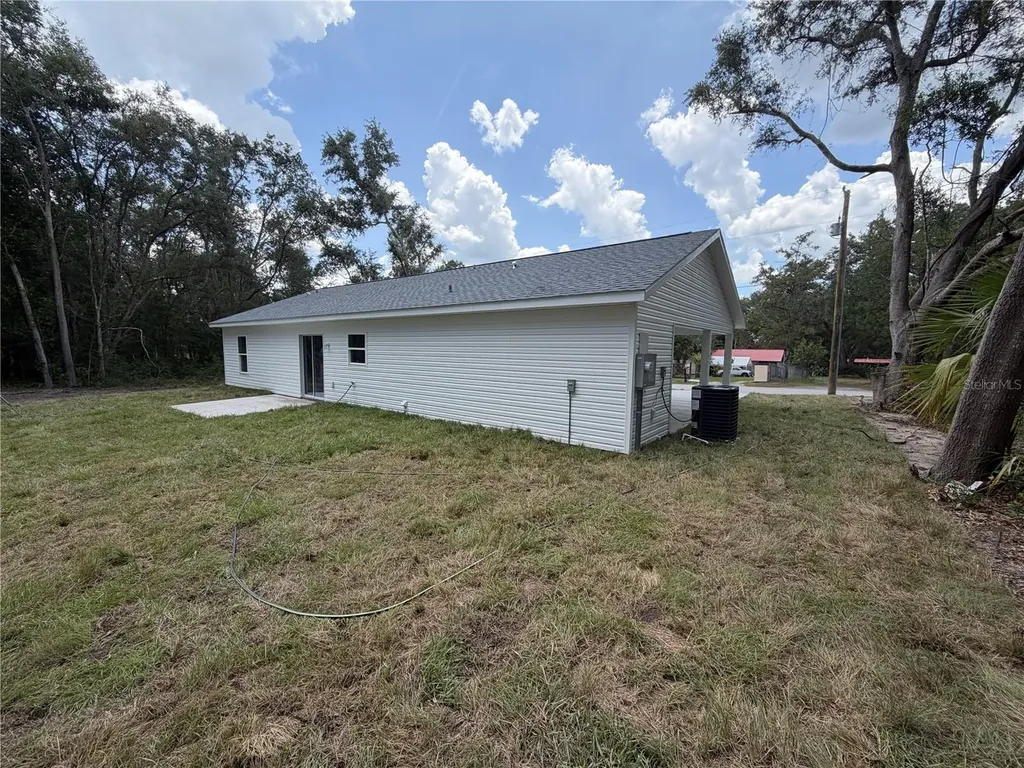 16683 SE 63 Lane Ocklawaha FL 32179