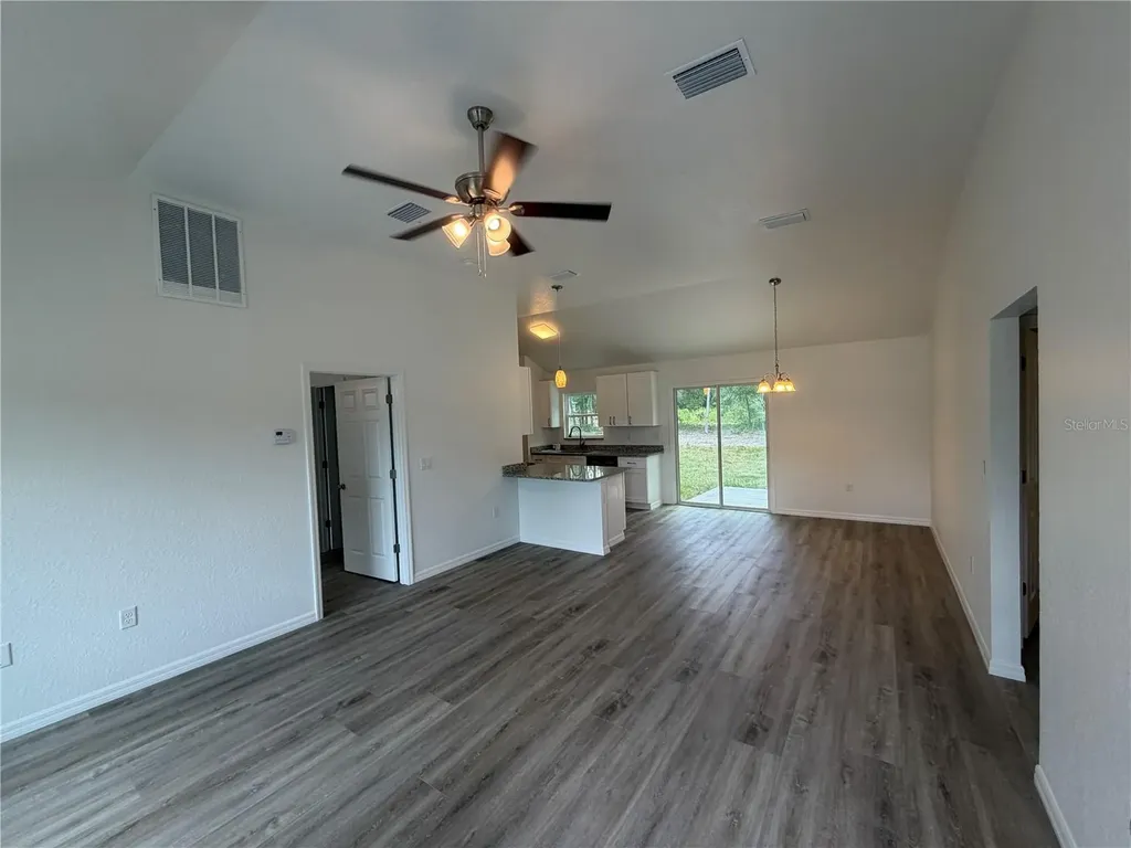 16683 SE 63 Lane Ocklawaha FL 32179