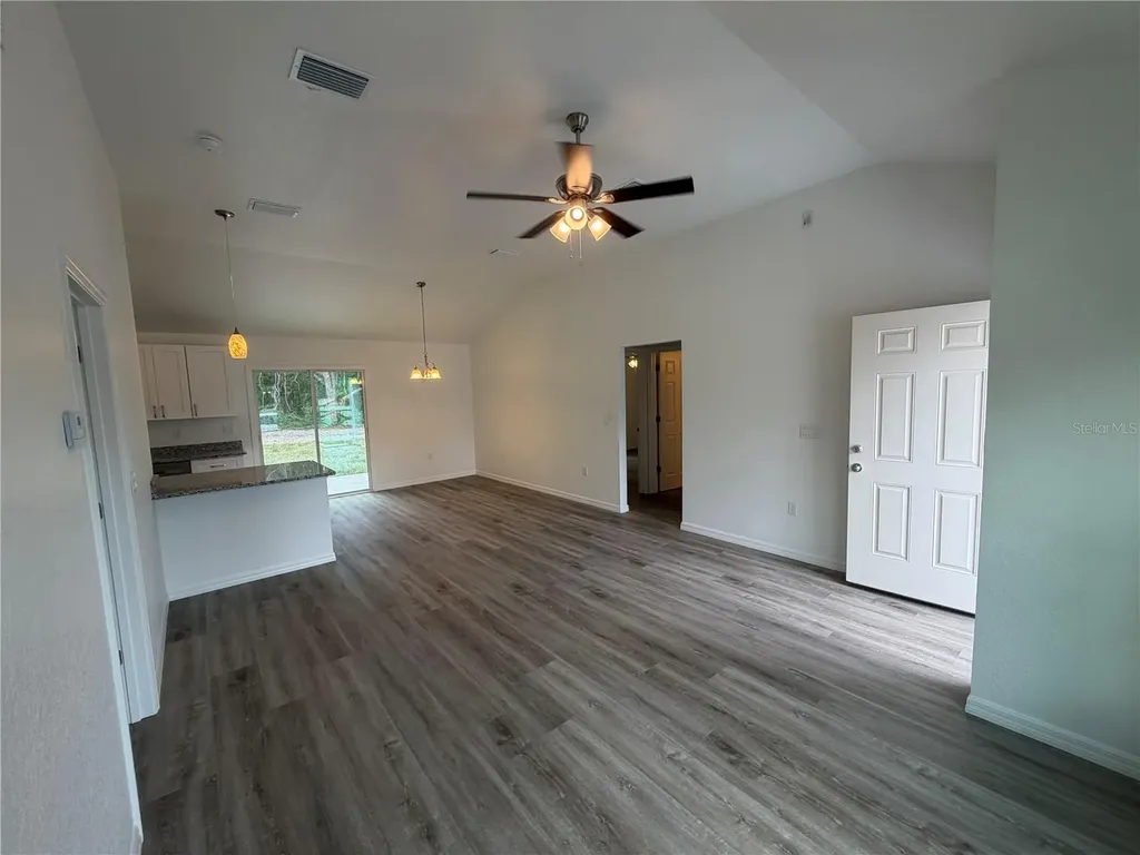 16683 SE 63 Lane Ocklawaha FL 32179