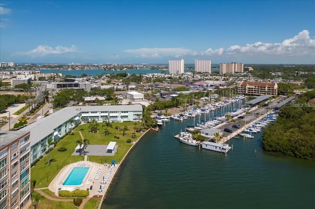 1819 Shore Drive S South Pasadena FL 33707