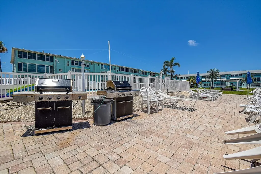 1819 Shore Drive S South Pasadena FL 33707