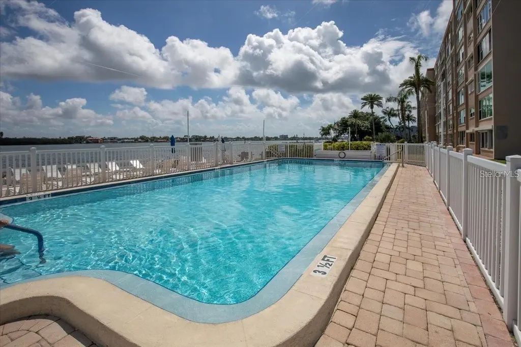 1819 Shore Drive S South Pasadena FL 33707